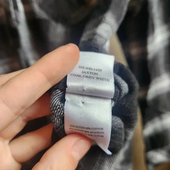 Rails Jaxton Plaid Button Down Long Sleeve Shirt Size Medium - Picture 9 of 9